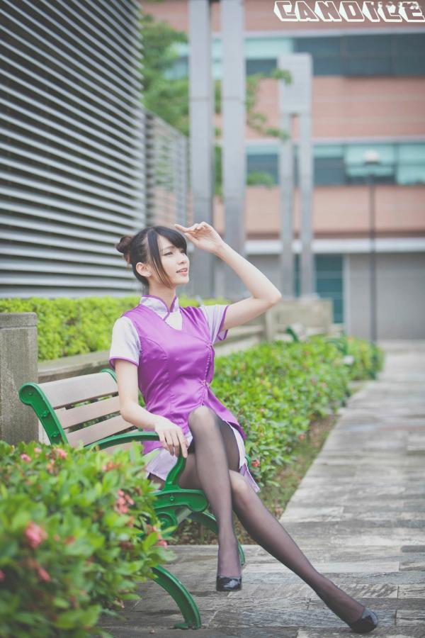    台湾正妹蔡译心Candice空姐角色扮演街拍写真，精致制服诱惑搭配黑丝美腿[41P]第24张图片