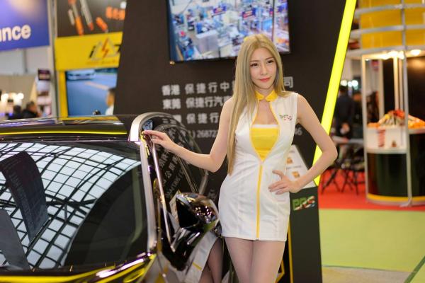    台湾正妹：2018台北国际汽车零配件展车模合集，现场高清性感制服诱惑，气质女神倾情展示第85张图片
