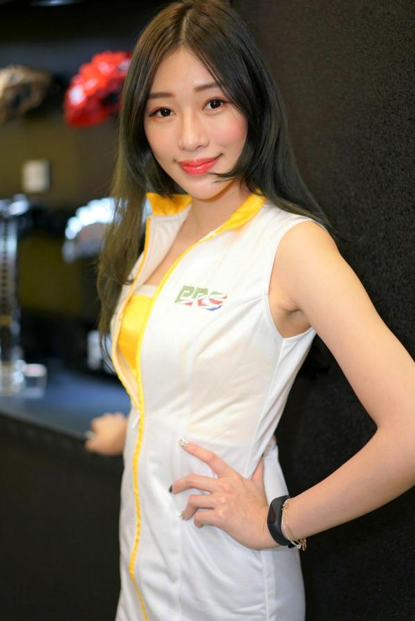    台湾正妹：2018台北国际汽车零配件展车模合集，现场高清性感制服诱惑，气质女神倾情展示第89张图片