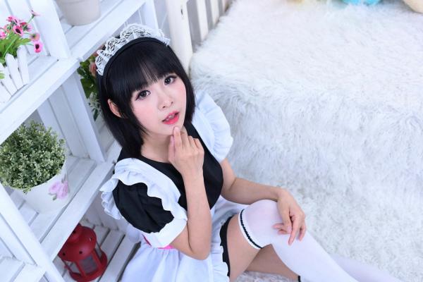    台湾正妹海琳《护士与女仆》角色扮演写真集，清纯唯美制服诱惑，治愈系萌系少女居家私房照第5张图片