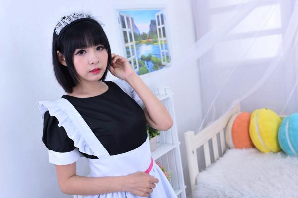    台湾正妹海琳《护士与女仆》角色扮演写真集，清纯唯美制服诱惑，治愈系萌系少女居家私房照第8张图片