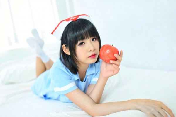    台湾正妹海琳《护士与女仆》角色扮演写真集，清纯唯美制服诱惑，治愈系萌系少女居家私房照第21张图片