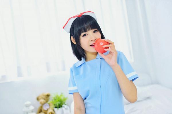    台湾正妹海琳《护士与女仆》角色扮演写真集，清纯唯美制服诱惑，治愈系萌系少女居家私房照第24张图片