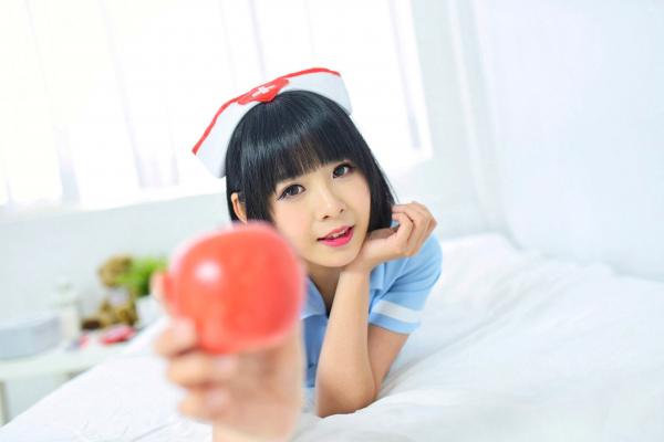    台湾正妹海琳《护士与女仆》角色扮演写真集，清纯唯美制服诱惑，治愈系萌系少女居家私房照第25张图片