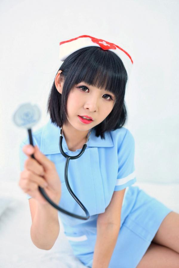    台湾正妹海琳《护士与女仆》角色扮演写真集，清纯唯美制服诱惑，治愈系萌系少女居家私房照第30张图片