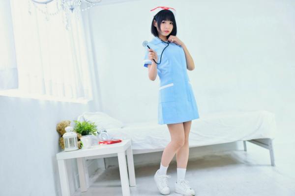    台湾正妹海琳《护士与女仆》角色扮演写真集，清纯唯美制服诱惑，治愈系萌系少女居家私房照第33张图片