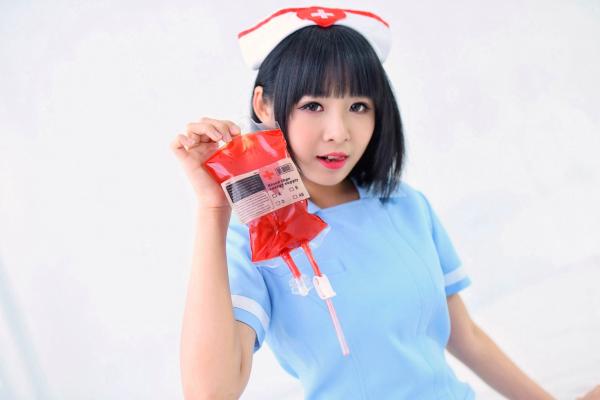    台湾正妹海琳《护士与女仆》角色扮演写真集，清纯唯美制服诱惑，治愈系萌系少女居家私房照第35张图片