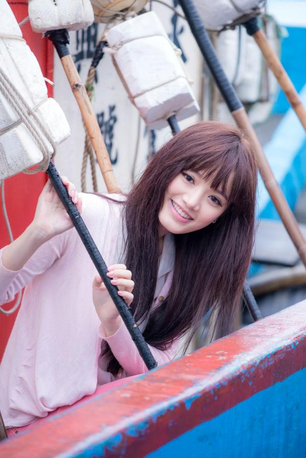    台湾美女林岗怡Didy《粉色少女》户外写真，青春甜美笑容清新治愈，邻家少女灵动私房照第45张图片
