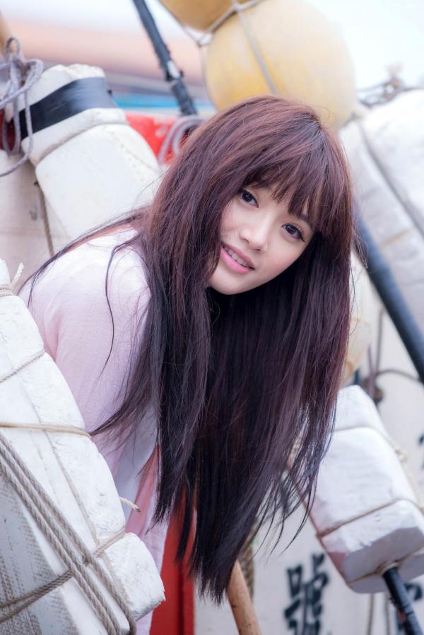    台湾美女林岗怡Didy《粉色少女》户外写真，青春甜美笑容清新治愈，邻家少女灵动私房照第49张图片
