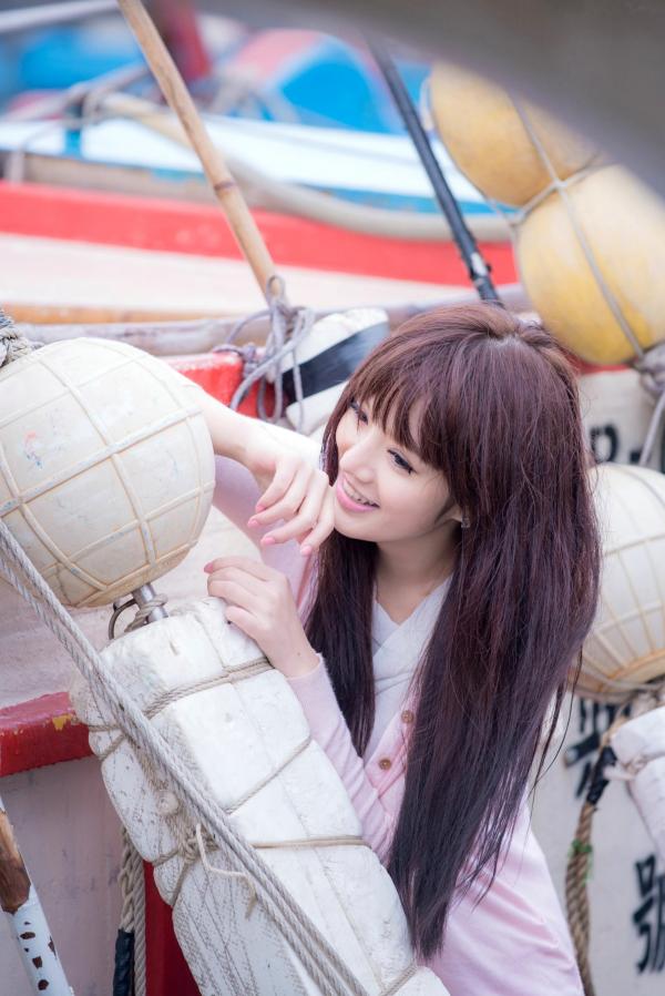    台湾美女林岗怡Didy《粉色少女》户外写真，青春甜美笑容清新治愈，邻家少女灵动私房照第52张图片