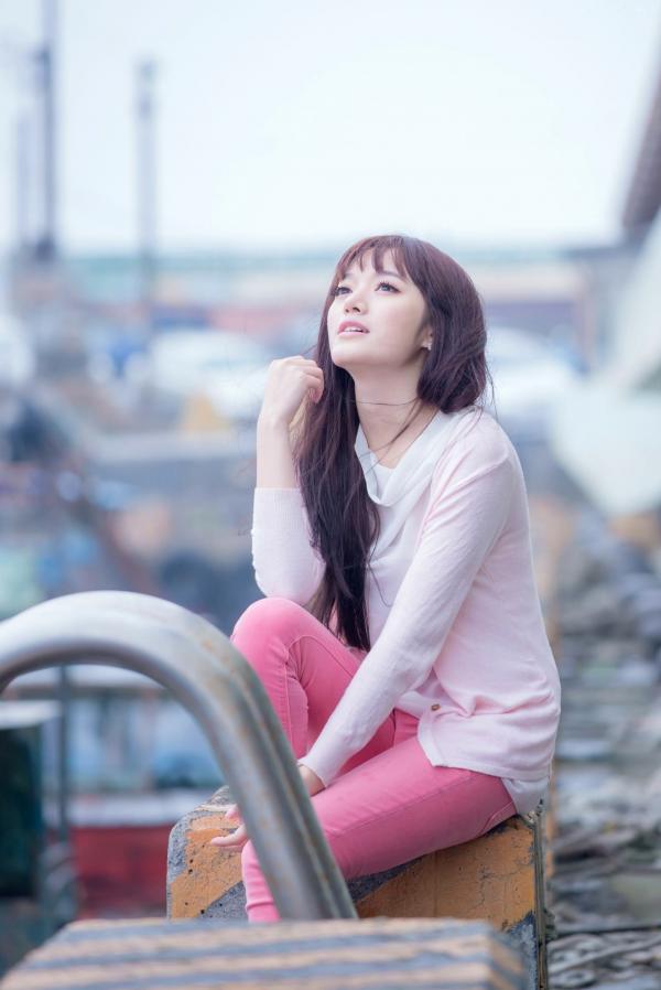    台湾美女林岗怡Didy《粉色少女》户外写真，青春甜美笑容清新治愈，邻家少女灵动私房照第59张图片