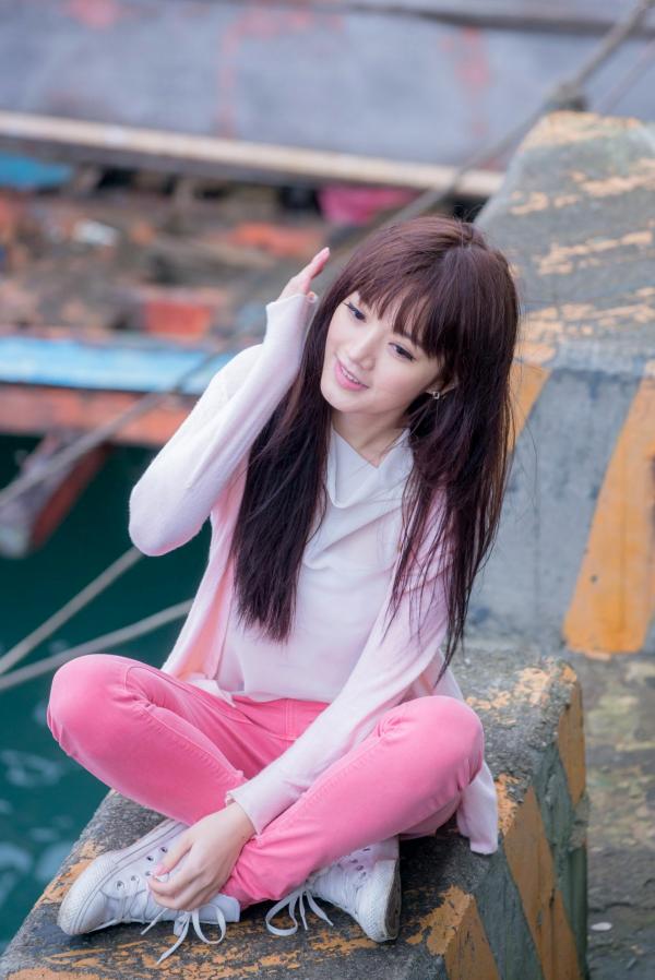    台湾美女林岗怡Didy《粉色少女》户外写真，青春甜美笑容清新治愈，邻家少女灵动私房照第60张图片
