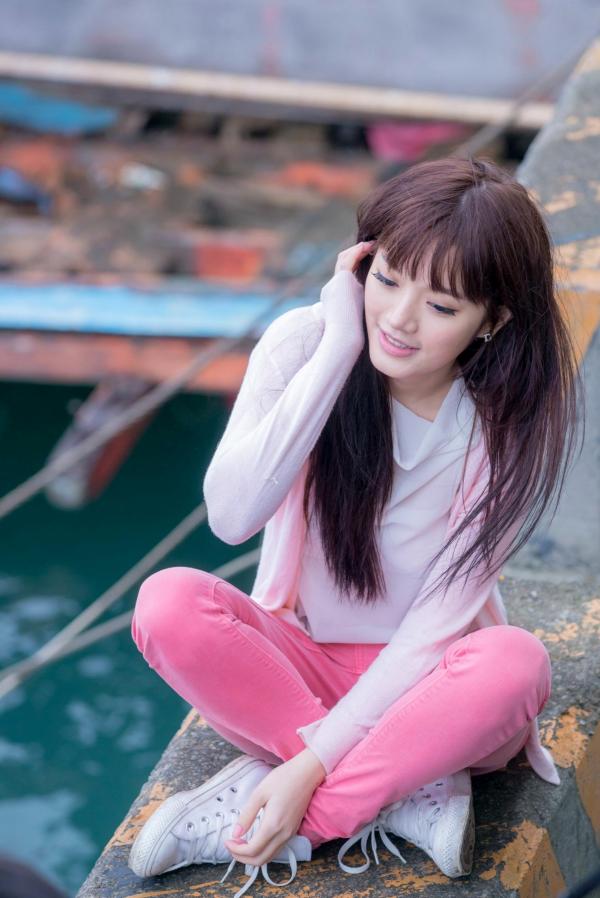    台湾美女林岗怡Didy《粉色少女》户外写真，青春甜美笑容清新治愈，邻家少女灵动私房照第63张图片