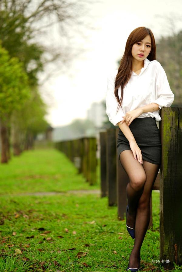    台湾正妹张芸菁：东海大学二校区唯美写真，优雅OL制服展现清新动人气质第42张图片