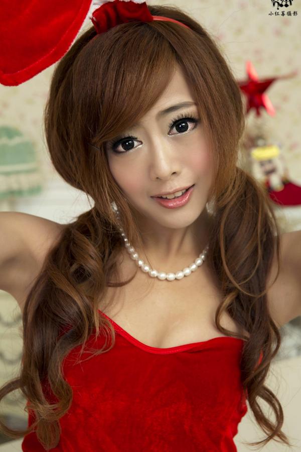    台湾正妹郭媖、晓希、萱萱《圣诞节棚拍》精选写真，清凉圣诞装制服诱惑，火辣身材绝美展示第6张图片