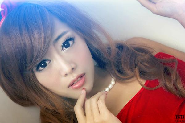    台湾正妹郭媖、晓希、萱萱《圣诞节棚拍》精选写真，清凉圣诞装制服诱惑，火辣身材绝美展示第9张图片