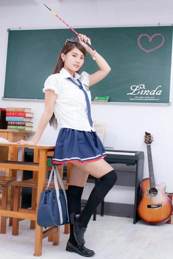    台湾正妹琳妲(林羿祯)甜美学妹校园风写真集，清新校服制服造型演绎青春活力第2张图片