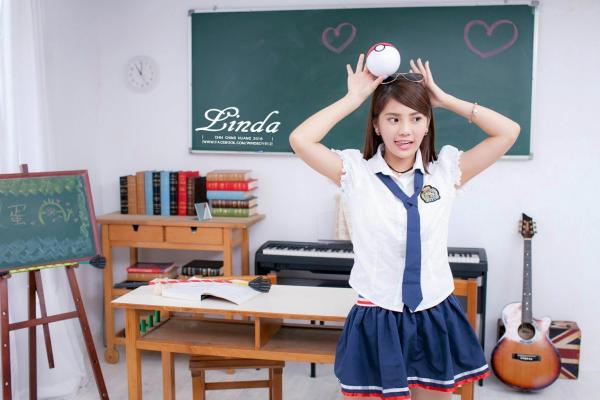   台湾正妹琳妲(林羿祯)甜美学妹校园风写真集，清新校服制服造型演绎青春活力第21张图片