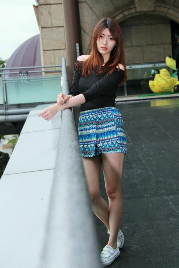    台湾正妹_ Brindy薛薛《板橋外拍》时尚街拍写真，演绎都市清纯邻家女神范儿[67P]第24张图片