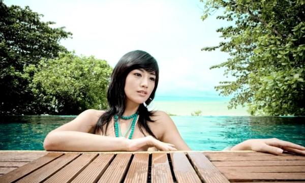    韩国性感车模金时香泳池湿身艺术大片，顶级比基尼度假风情无圣光福利写真[210P]第1张图片