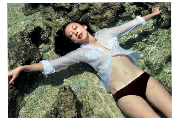    FLASH杂志写真_ 丰田濑里奈等群星沙滩比基尼写真合集 2016.01.26 性感诱惑杂志特辑[21P]第17张图片