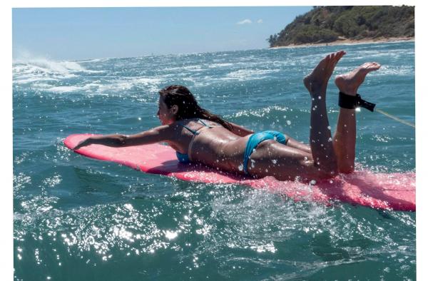    FLASH杂志写真：渡边美优纪、深田恭子海滩比基尼清凉诱惑，夏日海边写真精选 (2016.09.06)第6张图片