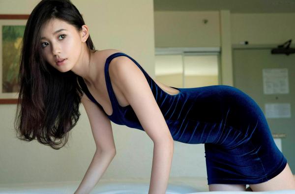    FLASH杂志精选写真：朝比奈彩、斋藤飞鸟、饭丰万理江等众女神比基尼与私房大尺度合集第4张图片