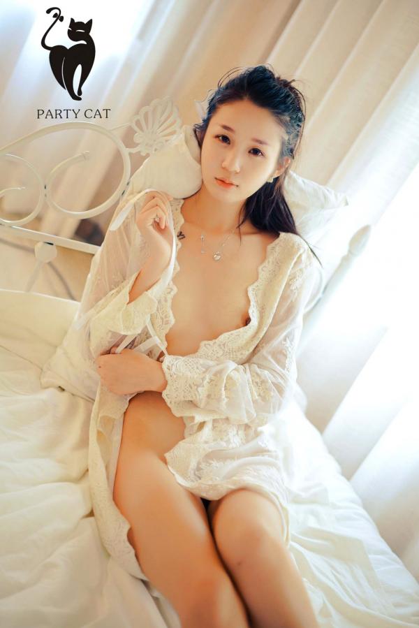    特刊：轰趴猫新年特刊 私房写真大尺度诱惑 纯欲女神极致白嫩出镜第83张图片