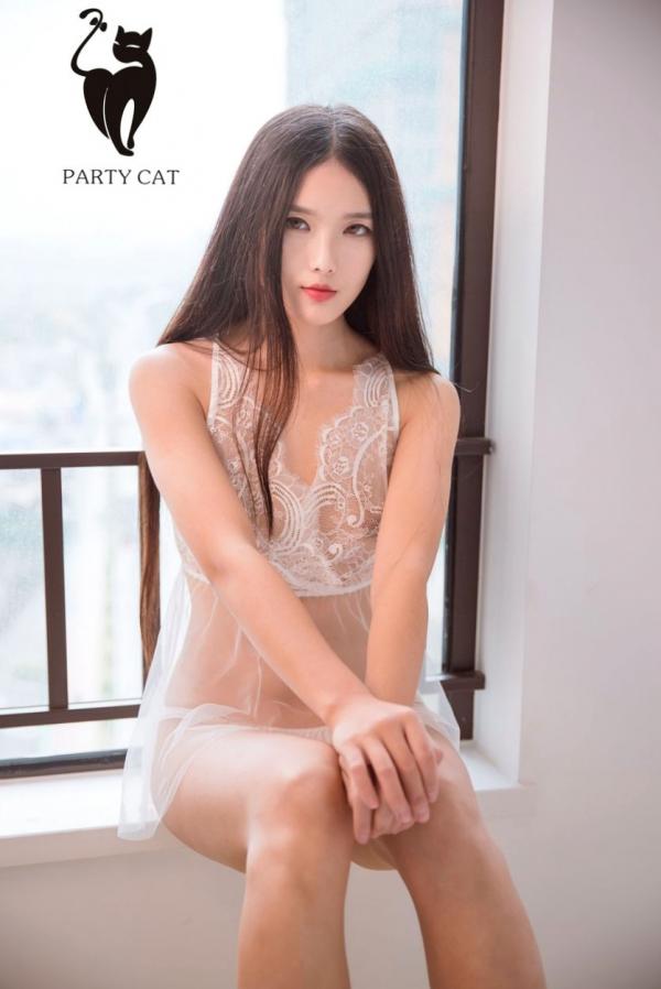    [PARTYCAT]轰趴猫新年特刊无圣光套图：清纯女神私房诱惑，极品内衣大尺度写真[109P]第15张图片