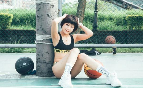    JVID精选：短发美少女篮球宝贝，诱惑风潮运动比基尼写真视频第1张图片