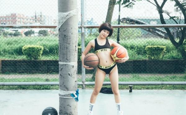    JVID精选：短发美少女篮球宝贝，诱惑风潮运动比基尼写真视频第90张图片