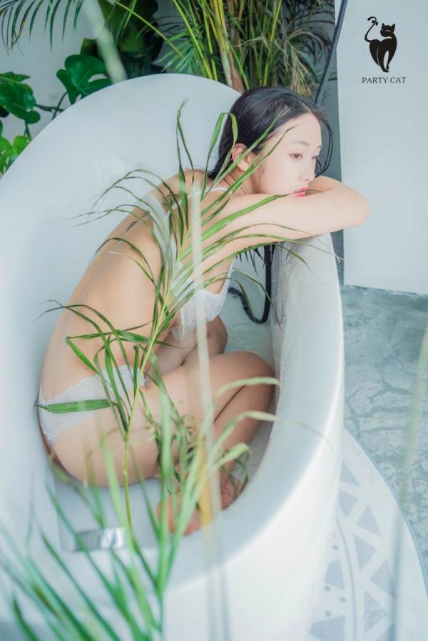    [PARTYCAT]轰趴猫特刊玉女浴室私房写真，清新清纯蕾丝诱惑大尺度套图[37P]第24张图片