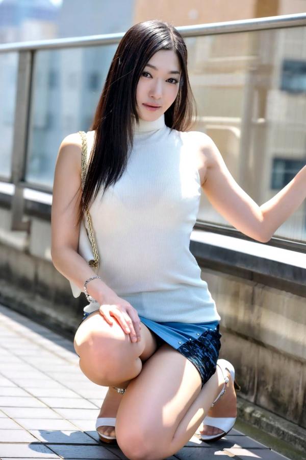 江波りゅう 江波亮  Ryu 江波りゅう - Prestige Pose Message 01 私房写真系列，纯白内衣演绎卧室极致诱惑，尽显曼妙身姿第9张图片