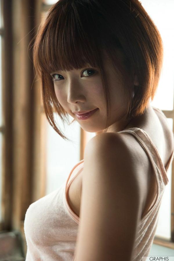 紗倉まな 纱仓真菜  Graphis 纱仓真奈《Summernude》清新夏日假日私房性感写真第13张图片