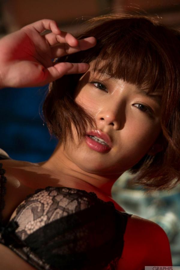 紗倉まな 纱仓真菜  Graphis 纱仓真奈《Summernude》清新夏日假日私房性感写真第28张图片