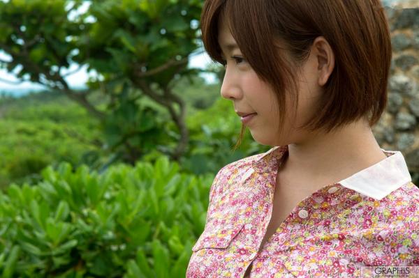 紗倉まな 纱仓真菜  Graphis_紗倉まな《Kisses From You》户外海边黑丝比基尼私房写真集[43P]第30张图片