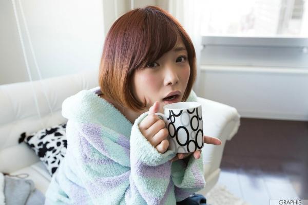紗倉まな 纱仓真菜  Graphis 紗倉まな SPRING SPECIAL 2016 写真集：清纯街拍与性感诱惑内衣系列第40张图片