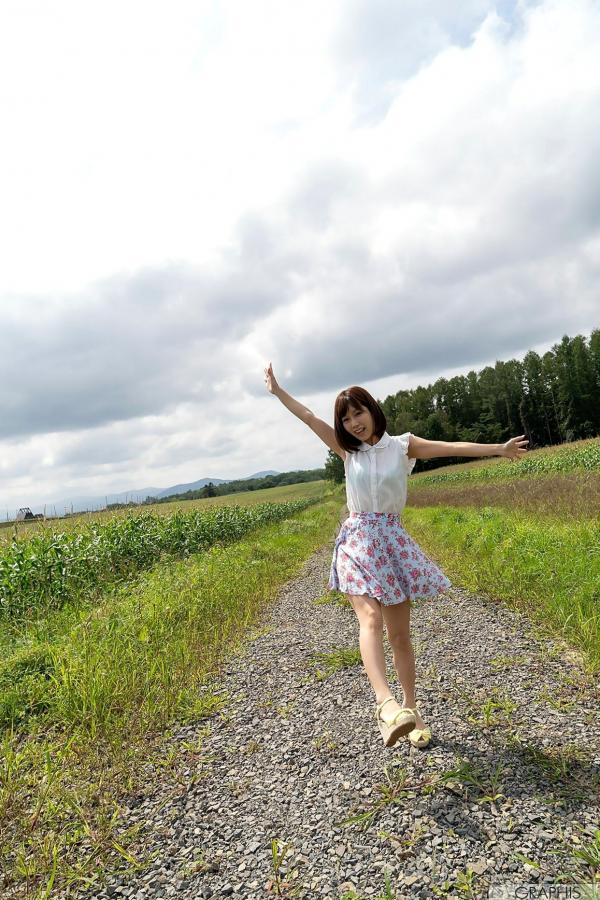 小島みなみ 小岛南  Graphis_小岛南《Can you come here!》清纯户外写真与浴室湿身诱惑合集第9张图片