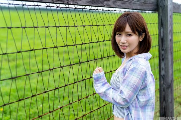 小島みなみ 小岛南  Graphis_小島みなみ(小岛南)《Happiness》私房居家补妆性感女神写真集第5张图片