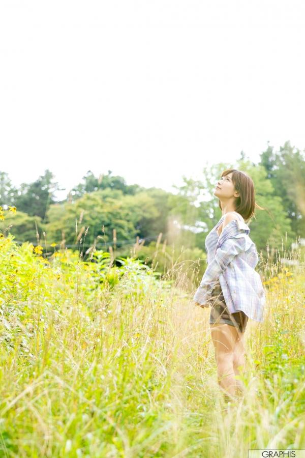 小島みなみ 小岛南  Graphis_小島みなみ(小岛南)《Happiness》私房居家补妆性感女神写真集第11张图片