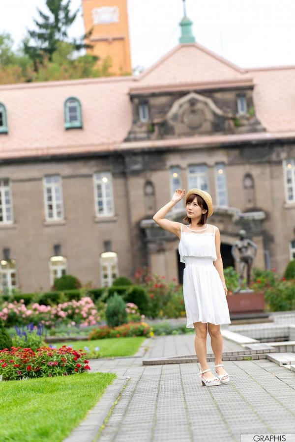 小島みなみ 小岛南  Graphis_小島みなみ(小岛南)《Happiness》私房居家补妆性感女神写真集第45张图片