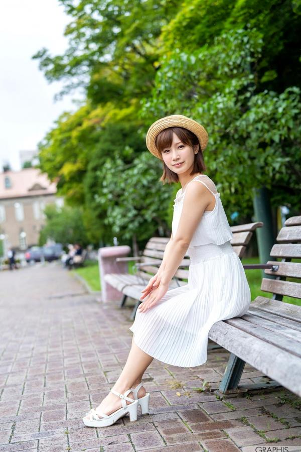 小島みなみ 小岛南  Graphis_小島みなみ(小岛南)《Happiness》私房居家补妆性感女神写真集第47张图片