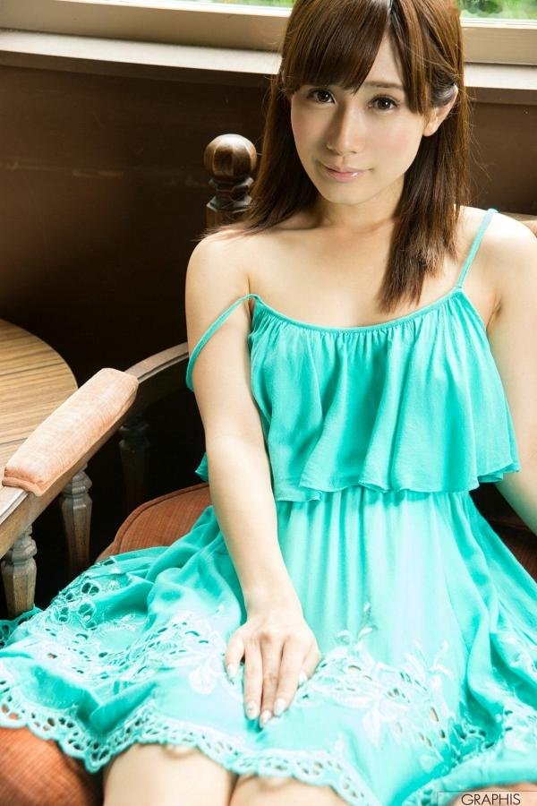 小島みなみ 小岛南  Graphis_小島みなみ《Sincerely》精选私房写真，唯美清新居家风格，日本女神展现百变性感魅力第10张图片