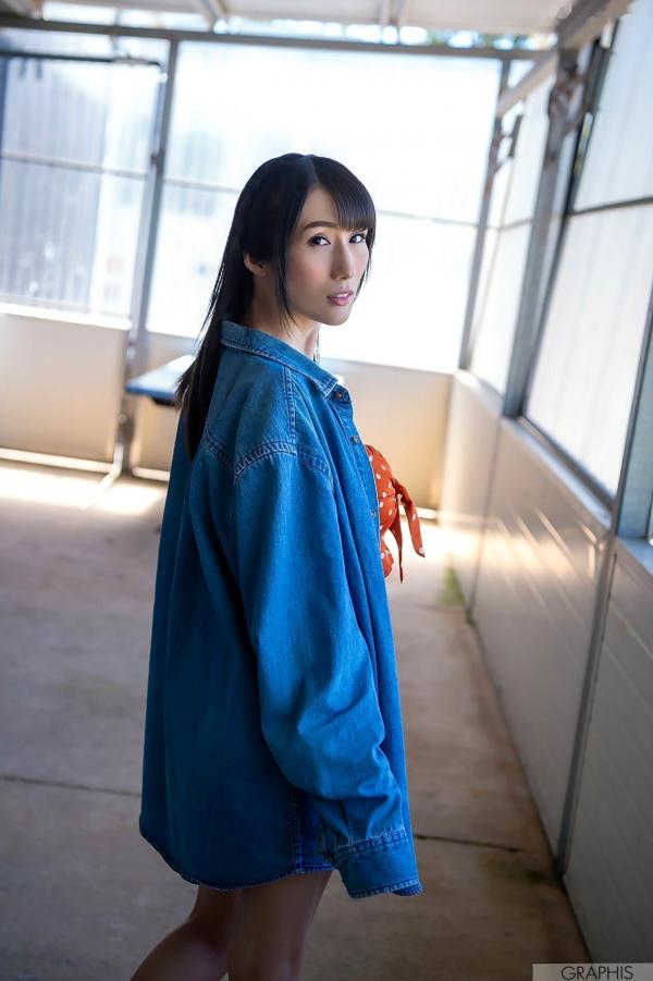 JULIA 京香  Graphis Special - JULIA《The Cool Beauty》日本女神高挑冷艳唯美私房街拍写真合集第33张图片