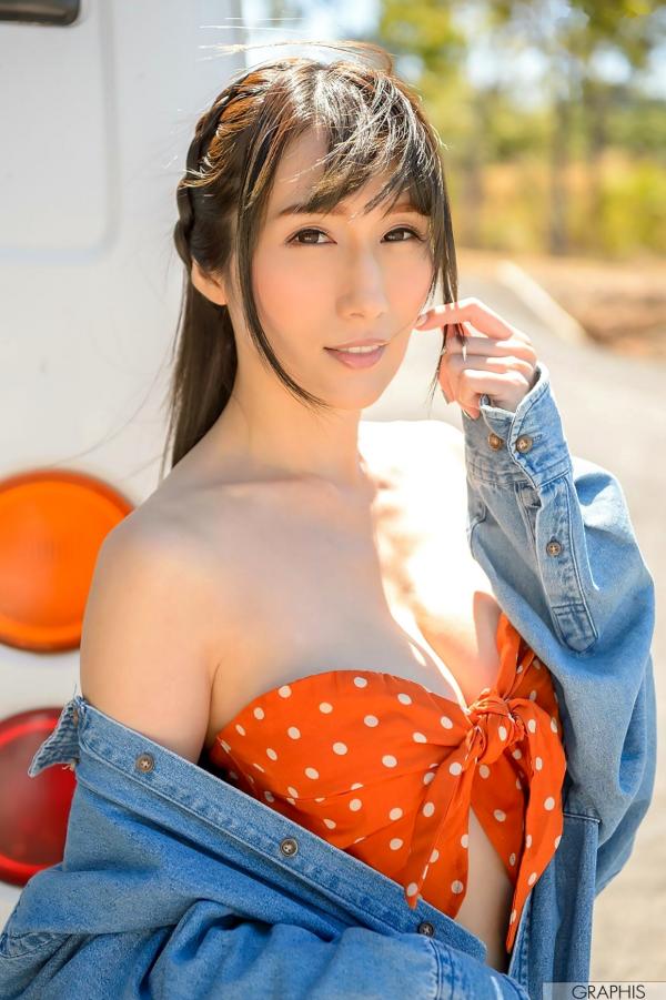 JULIA 京香  Graphis Special - JULIA《The Cool Beauty》日本女神高挑冷艳唯美私房街拍写真合集第34张图片