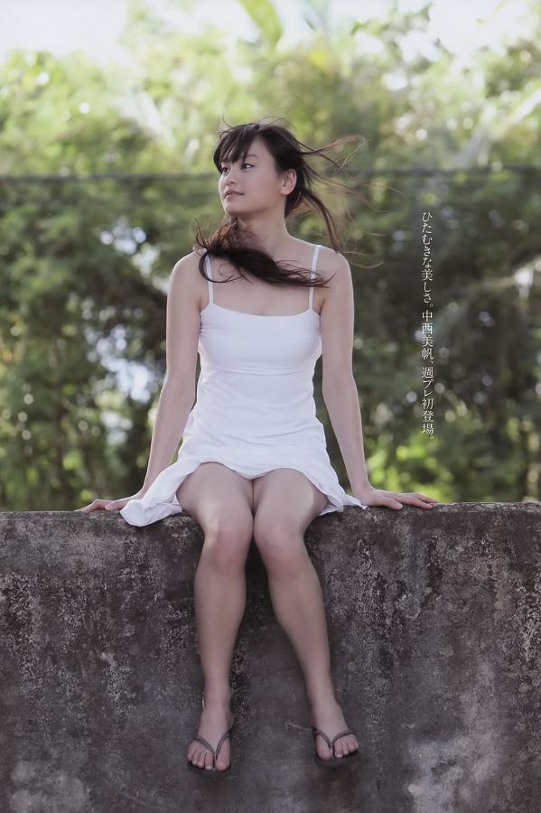 吉沢明歩 吉泽明步 [Weekly Playboy]高清写真图2011 No.18 AKB48 逢沢りな 中西美帆 とっきー 小泉麻耶 吉沢明歩第17张图片