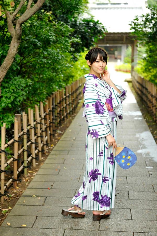 西野翔 西野翔  西野翔PB写真集《欲情の湯》：古朴和服漫步与温泉湿身诱惑，演绎日系清纯与性感的极致碰撞第3张图片