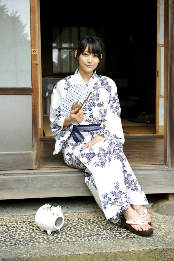 西野翔 西野翔  PB写真集_西野翔《秘宝館 ギリ見せ☆》- 温泉比基尼、唯美和服、职场修身装艺术写真第25张图片