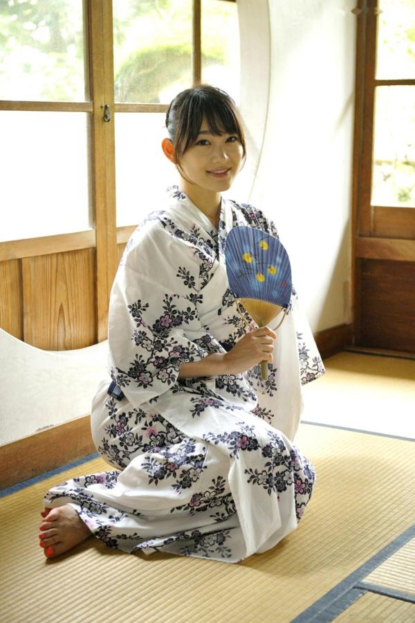 西野翔 西野翔  PB写真集_西野翔《秘宝館 ギリ見せ☆》- 温泉比基尼、唯美和服、职场修身装艺术写真第31张图片