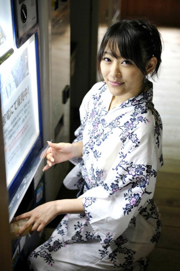 西野翔 西野翔  PB写真集_西野翔《秘宝館 ギリ見せ☆》- 温泉比基尼、唯美和服、职场修身装艺术写真第50张图片
